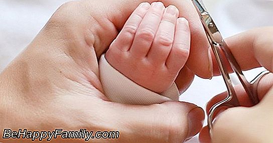 Cómo cortar las uñas del recién nacido
