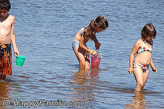 Le bon comportement à garder avec les enfants sur la plage