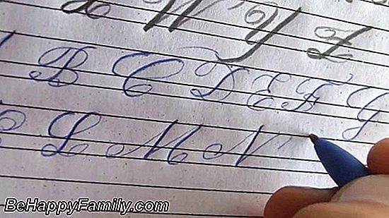 Como melhorar a caligrafia de uma criança