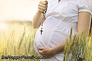 Gebeden voor zwangerschap en beschermheiligen van moeders en kinderen